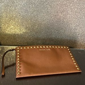 Michael Kors Clutch / Wristlet - pyramid studs